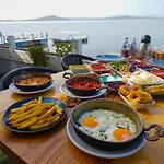 Qcunda Hotel