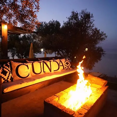 Qcunda Hotel Ayvalik