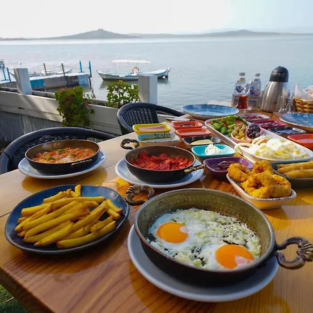 Qcunda Hotel