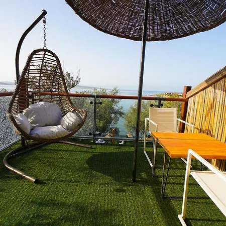 Qcunda Hotell Ayvalı