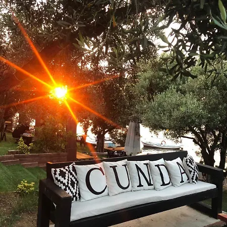 Qcunda Ayvalik