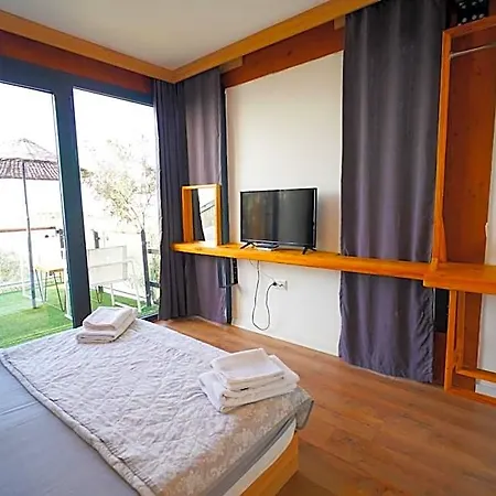 Hotel Qcunda *